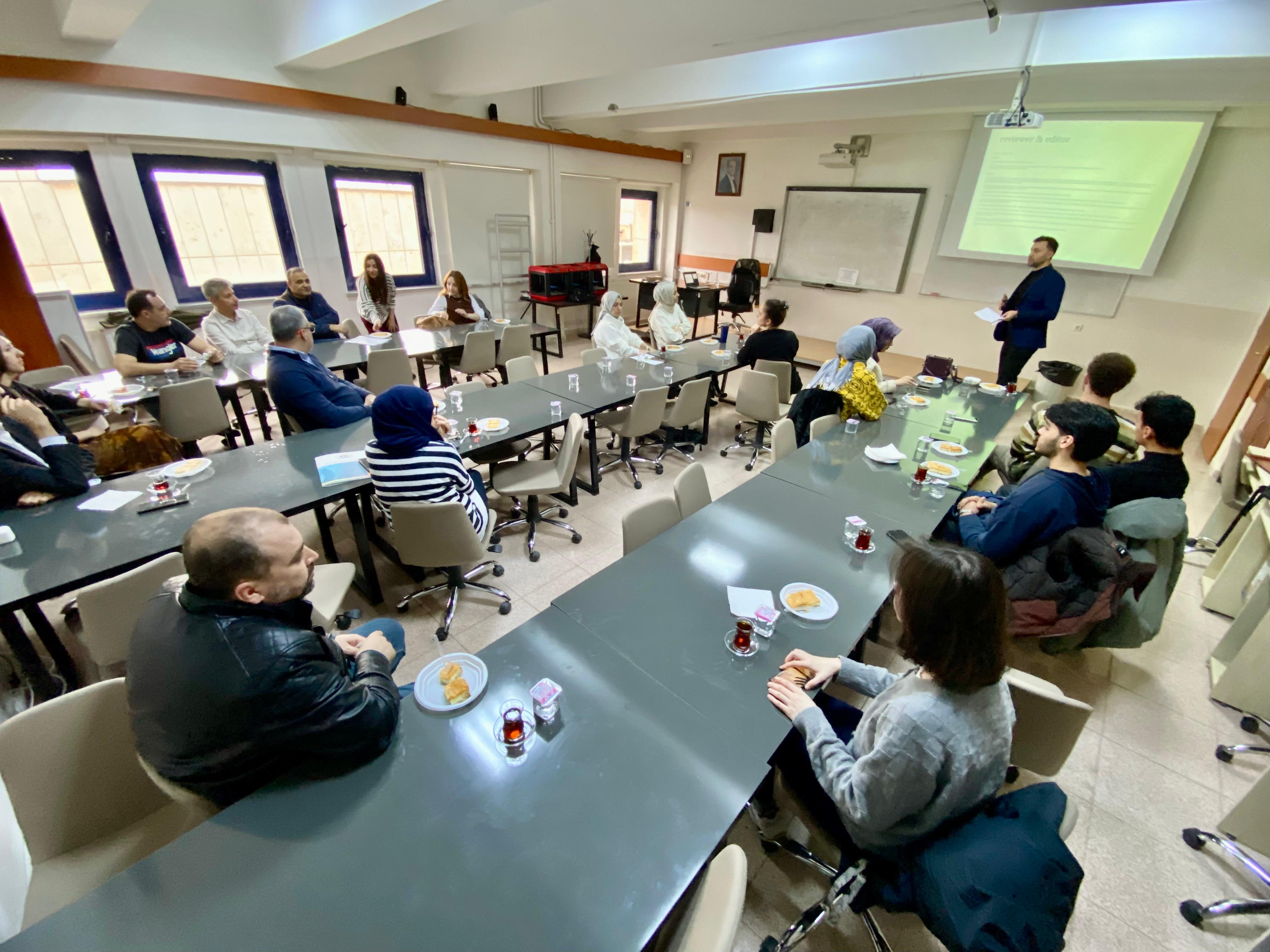 Fakültemizde “Uluslararası İndeksli Dergilerde Yayın Süreci” Üzerine Akademik Paylaşım Semineri Gerçekleştirildi